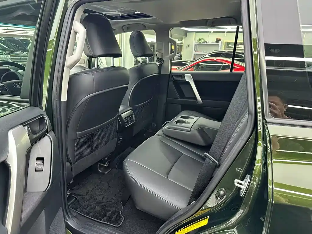 Toyota Prado — миниатюра 5