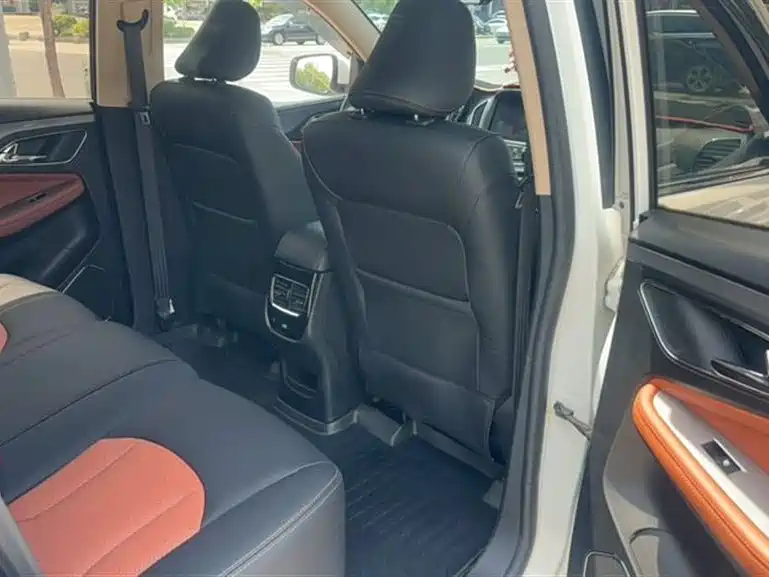 Baojun 560 2016 1.8L MT Comfort