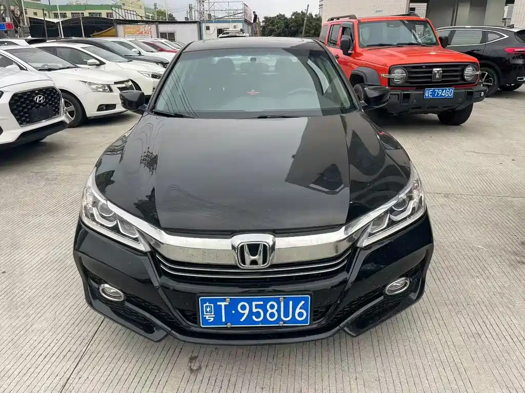 Honda Accord 2016 2.0L Elite