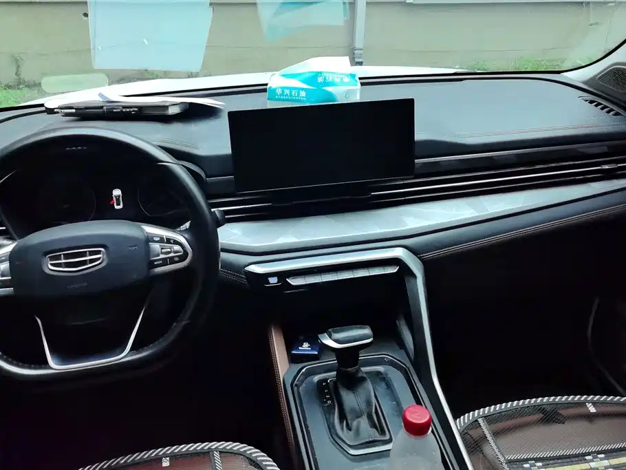 Geely Vision X6 — миниатюра 12