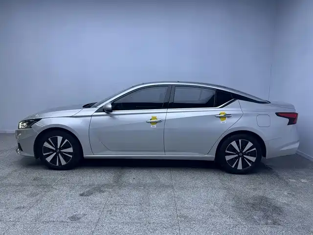Nissan Teana — миниатюра 12