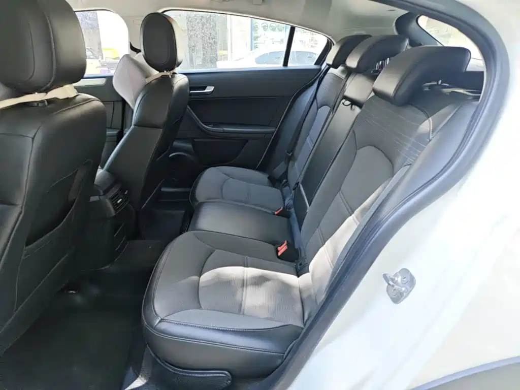 Qoros Qoros 3 — миниатюра 17