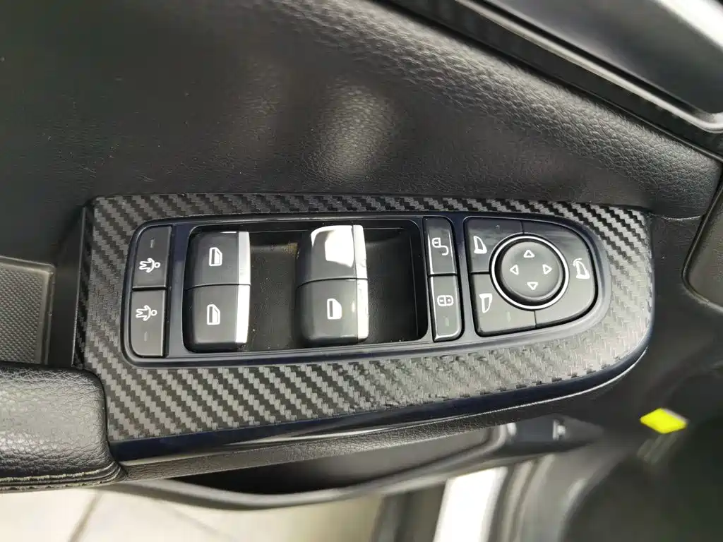 BYD Tang — миниатюра 9