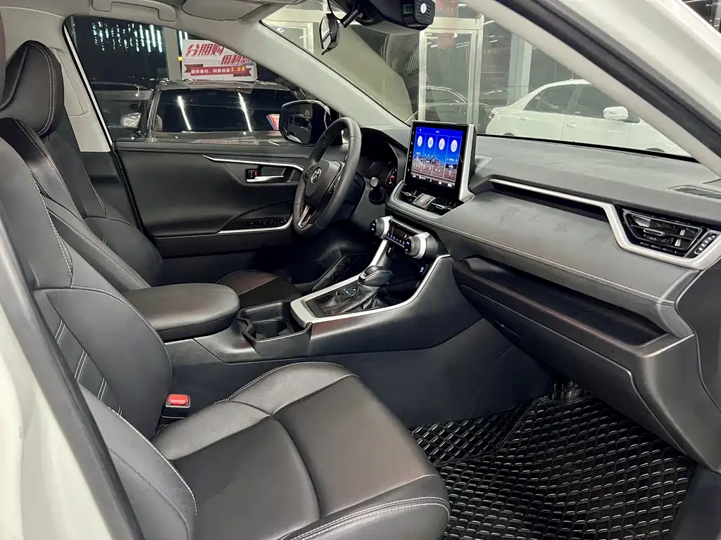 Toyota Wildlander — миниатюра 12