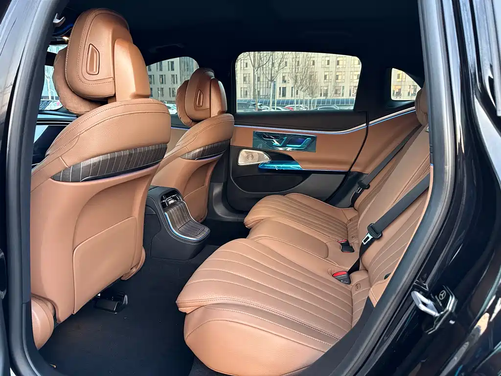 Mercedes-Benz E-Class E 2025 E 300 L Luxury