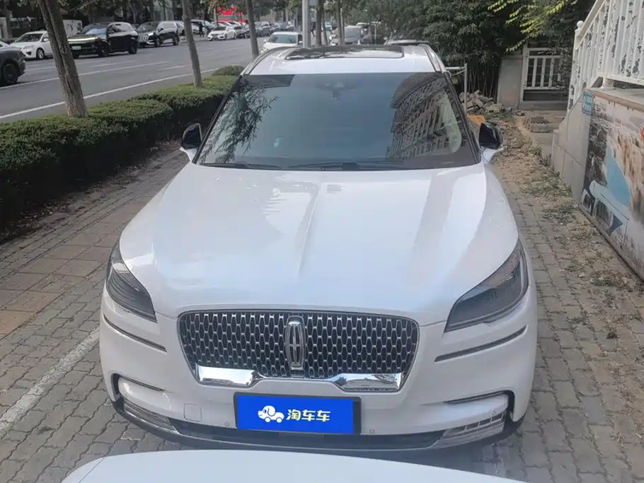 Lincoln Aviator — миниатюра 2