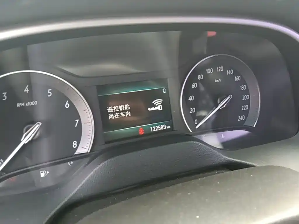 Buick Excelle — миниатюра 12