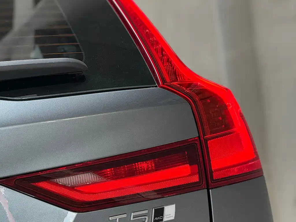 Volvo V90 — миниатюра 8