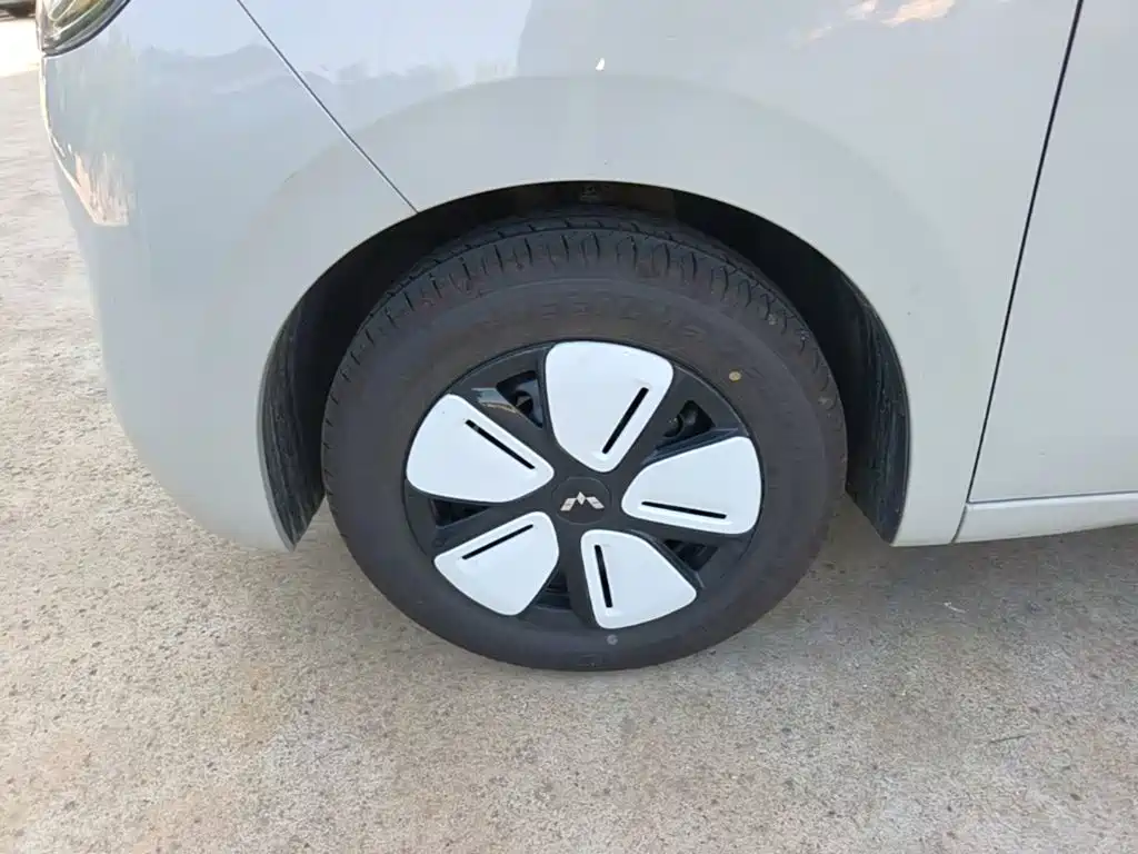 Wuling MINIEV — миниатюра 23