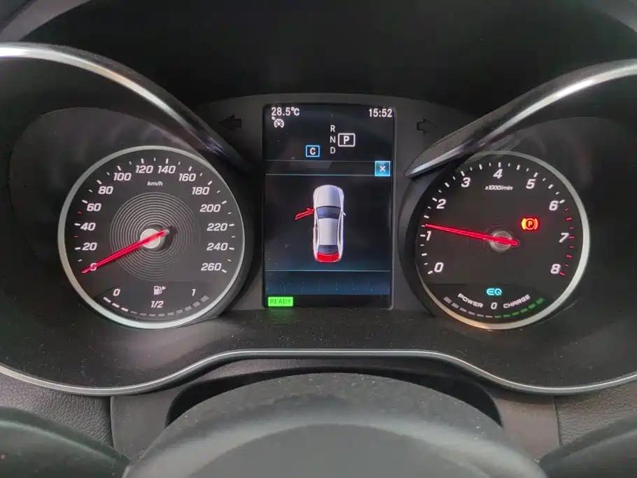 Mercedes-Benz C-Class — миниатюра 14