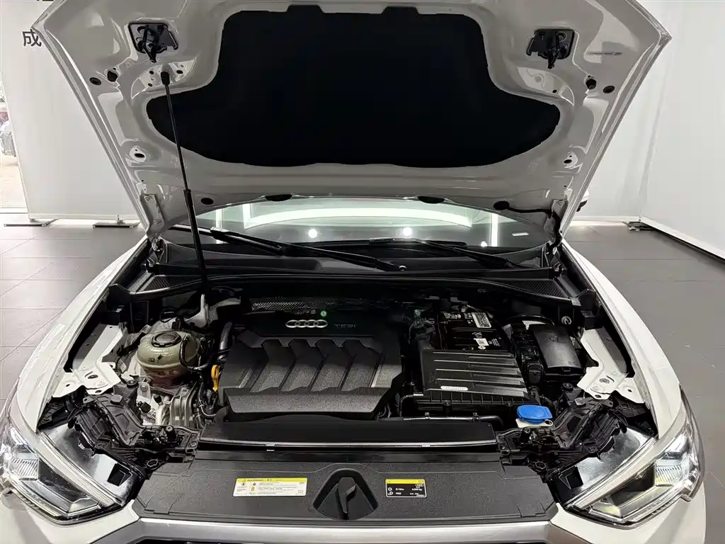 Audi Q3 Sportback — миниатюра 8