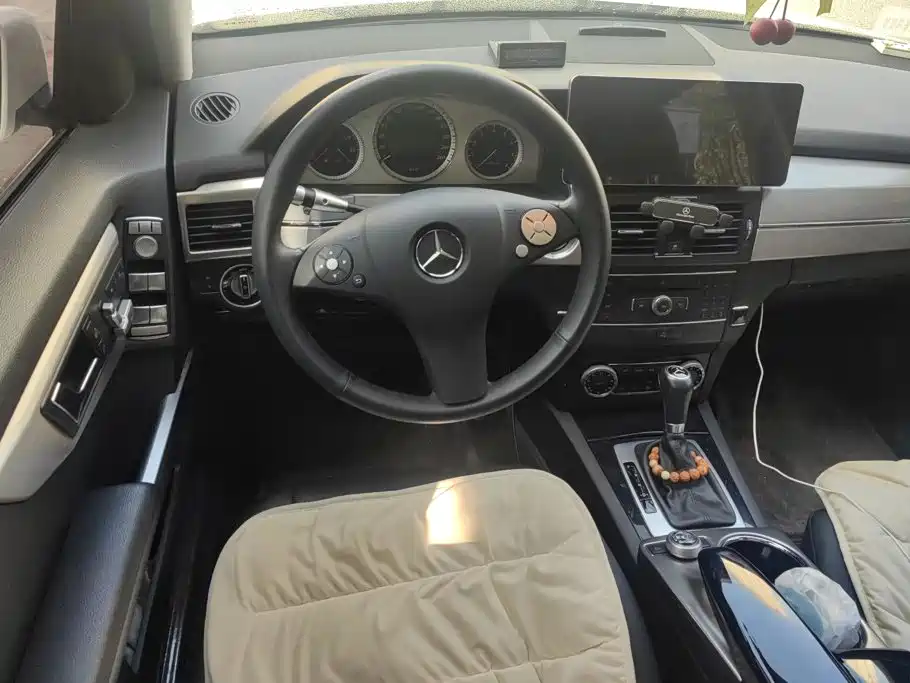 Mercedes-Benz GLK-Class (Import) — миниатюра 13