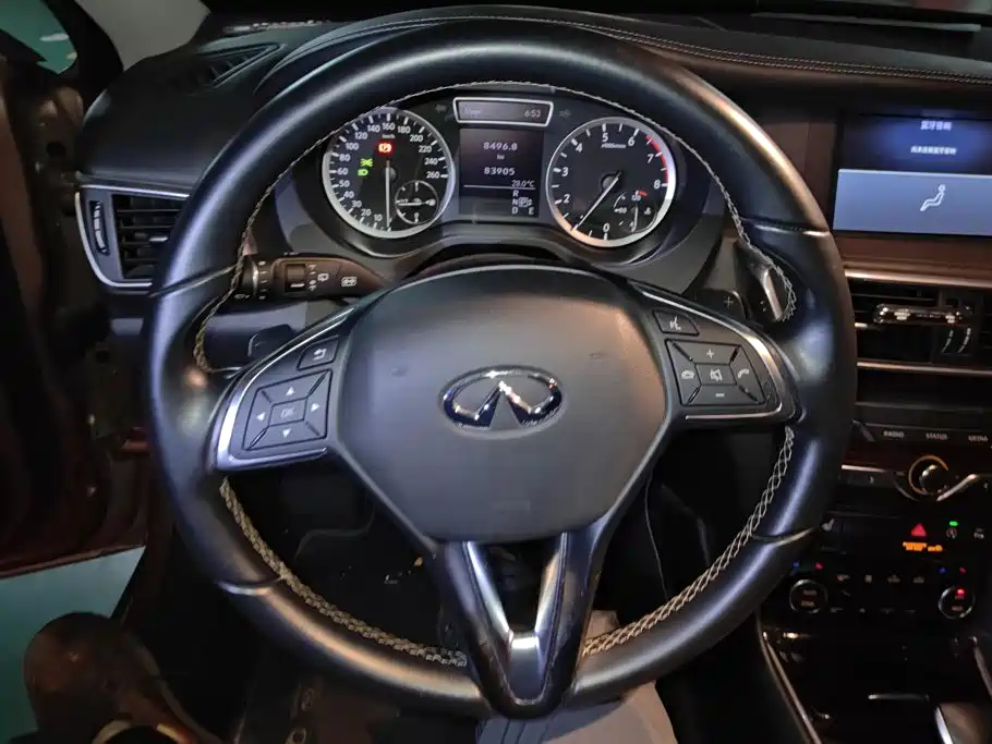 Infiniti QX30 — миниатюра 15