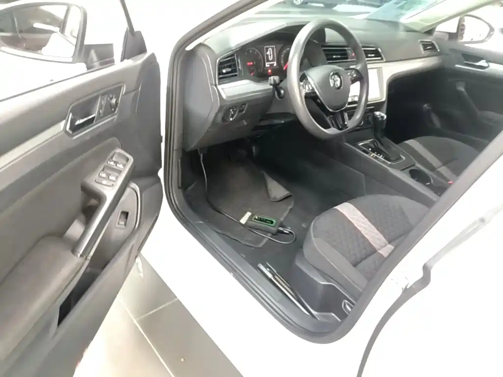 Volkswagen Lamando — миниатюра 16