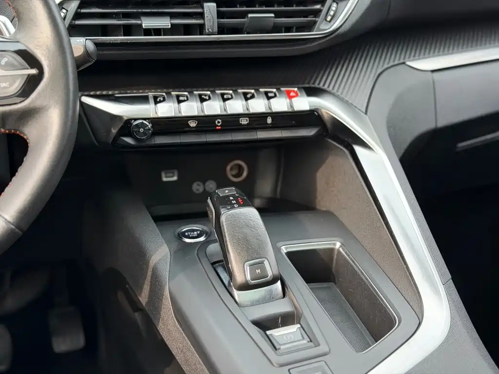 Peugeot 5008 — миниатюра 12
