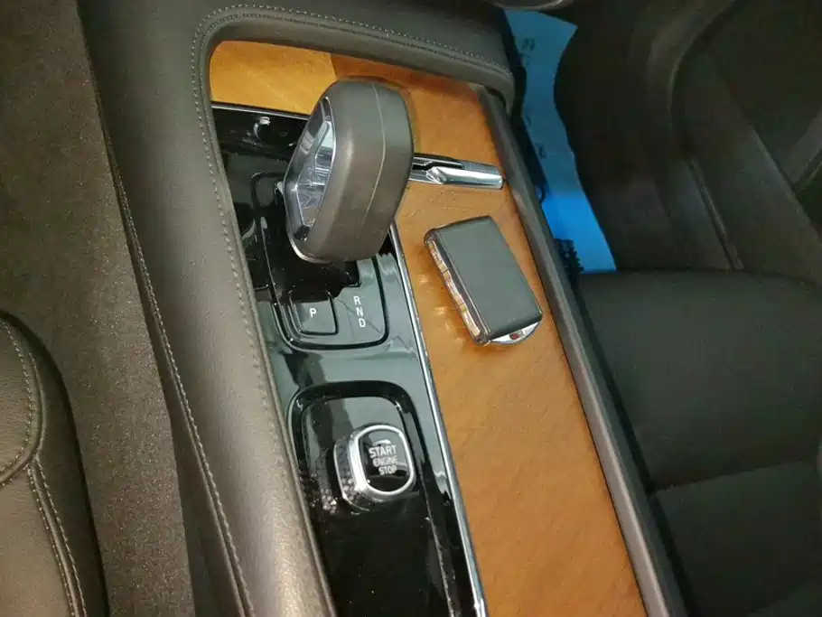 Volvo S90 — миниатюра 16