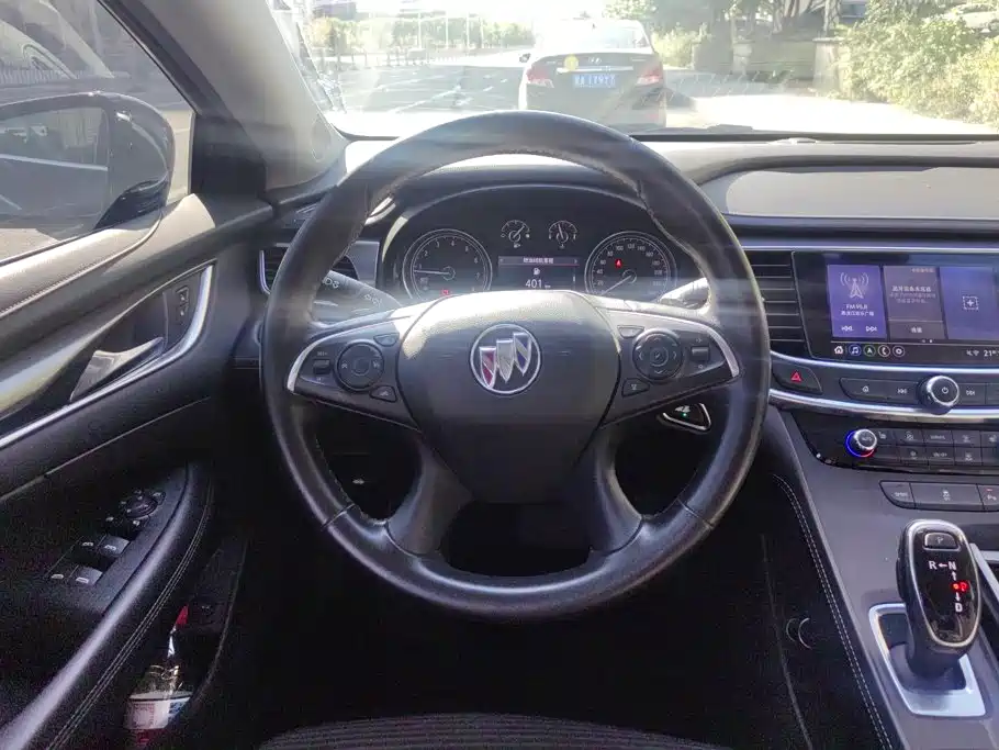 Buick LaCrosse — миниатюра 15