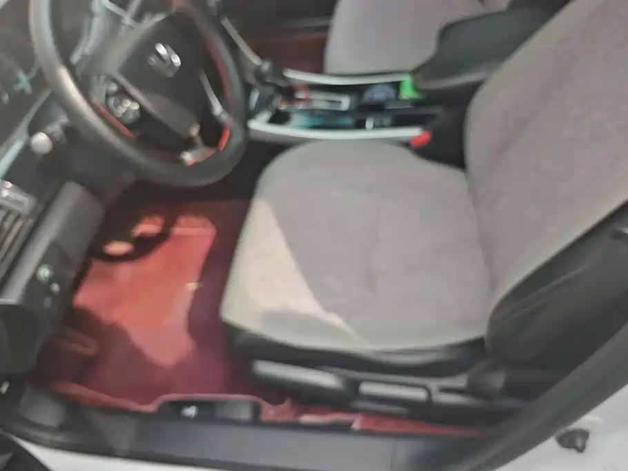 Honda Accord — миниатюра 9