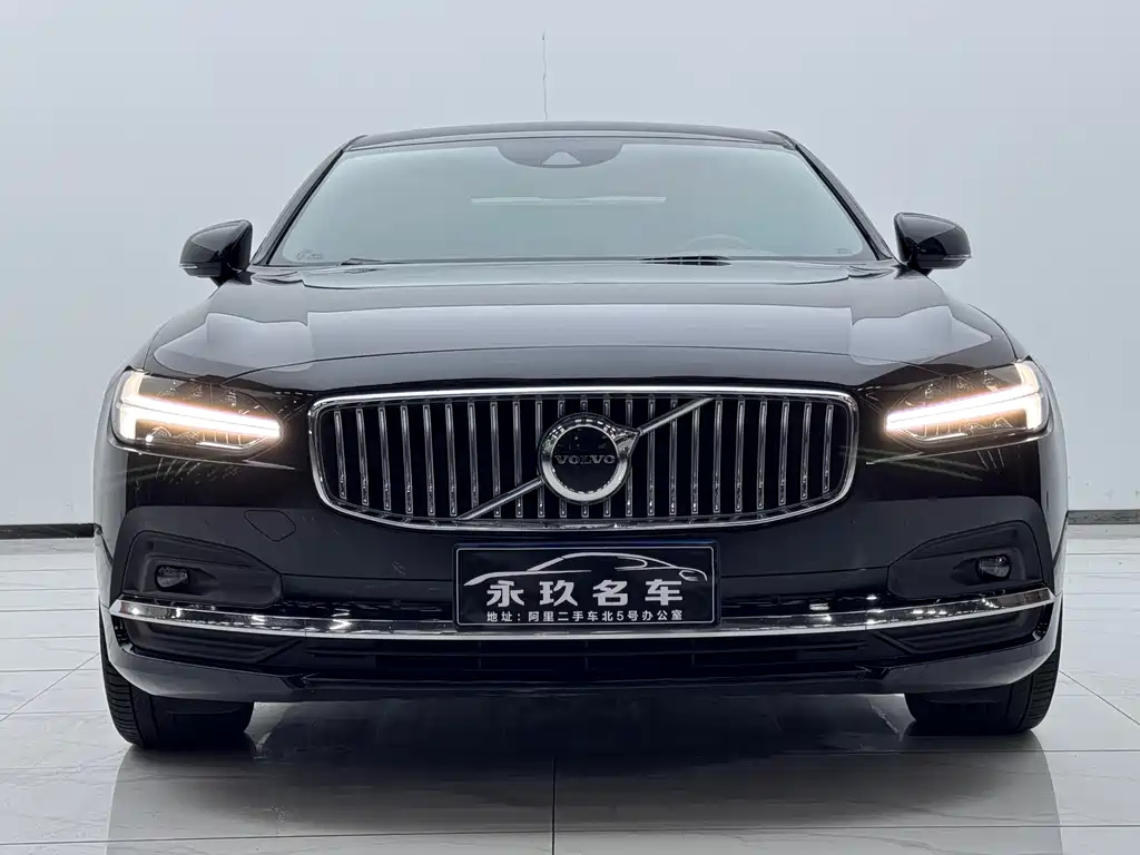 Volvo S90 2021 B5 Luxury