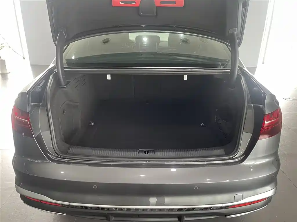Audi A4L 2020 40 TFSI Fashion