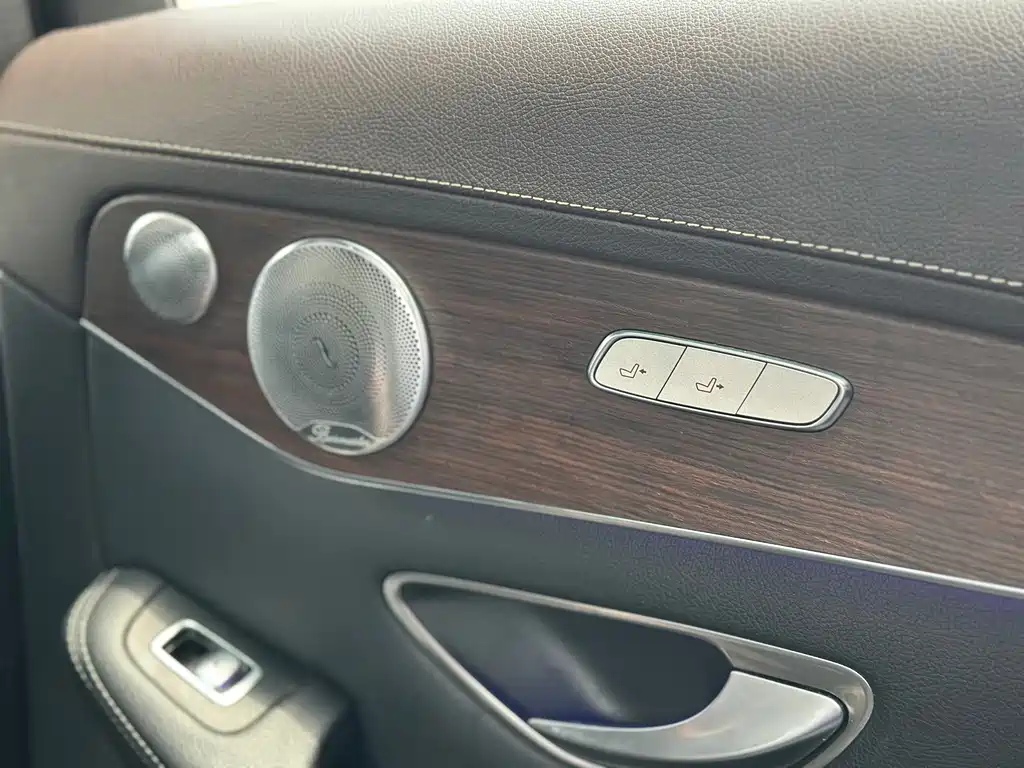Mercedes-Benz GLC — миниатюра 18