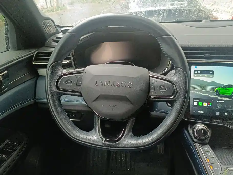 Lynk & Co 05 EM-P — миниатюра 15