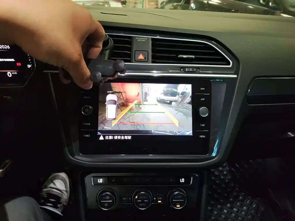 Volkswagen Tiguan — миниатюра 13
