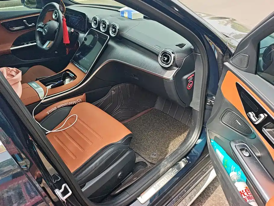 Mercedes-Benz C-Class — миниатюра 8