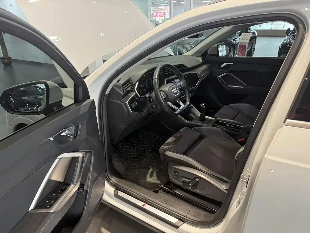 Audi Q3 — миниатюра 7