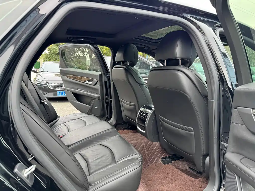 Cadillac CT6 — миниатюра 12