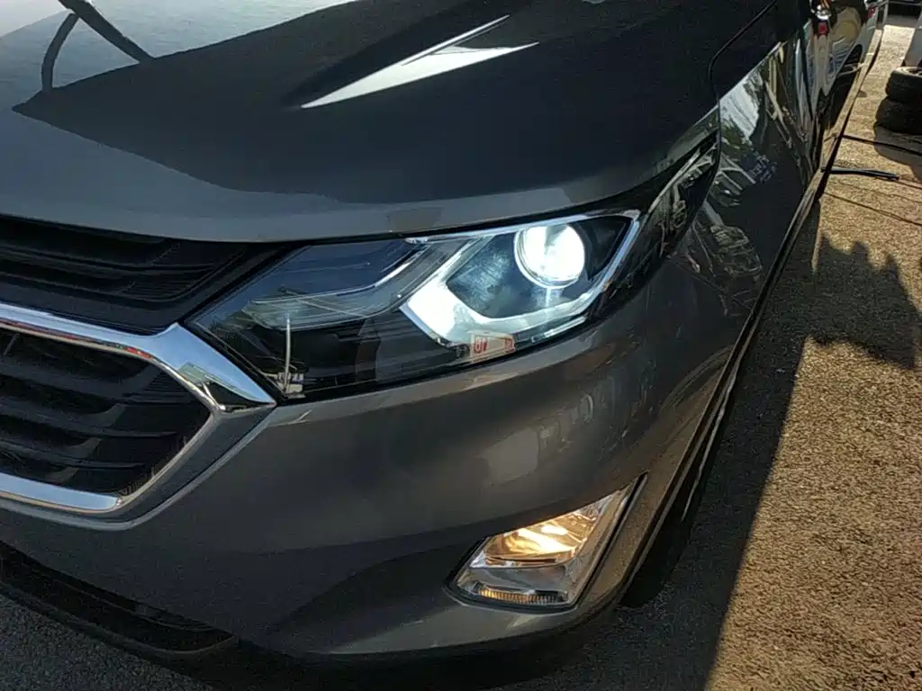 Chevrolet Equinox — миниатюра 24