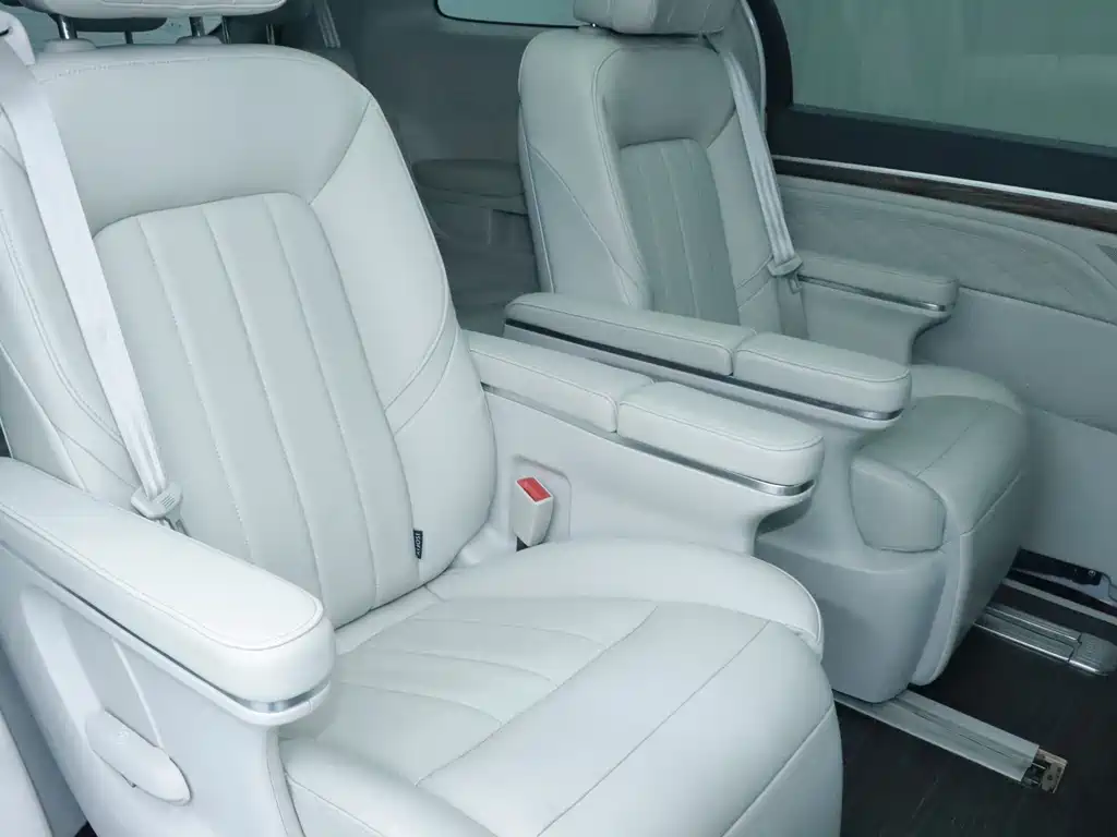 GAC Motor M8 320T Premium Edition, фото 13