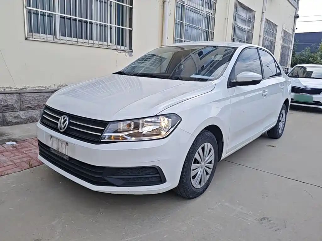 Volkswagen Santana — миниатюра 2
