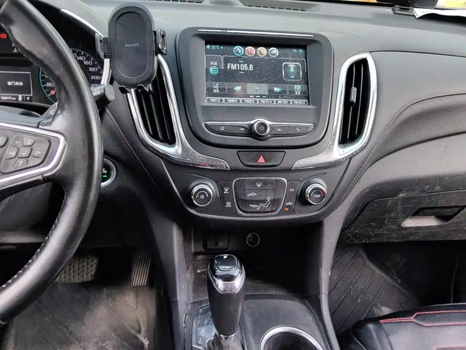 Chevrolet Equinox — миниатюра 13