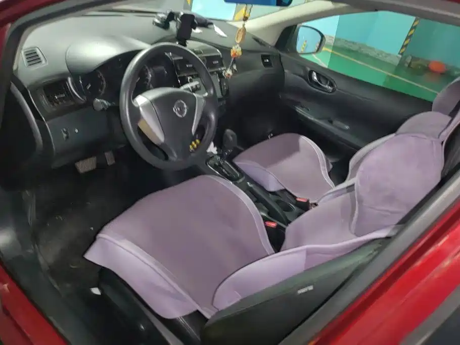 Nissan Tiida — миниатюра 9