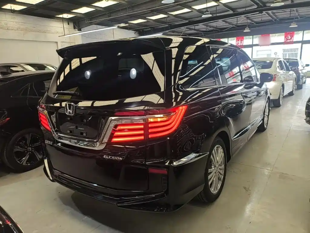 Honda Elysion — миниатюра 7
