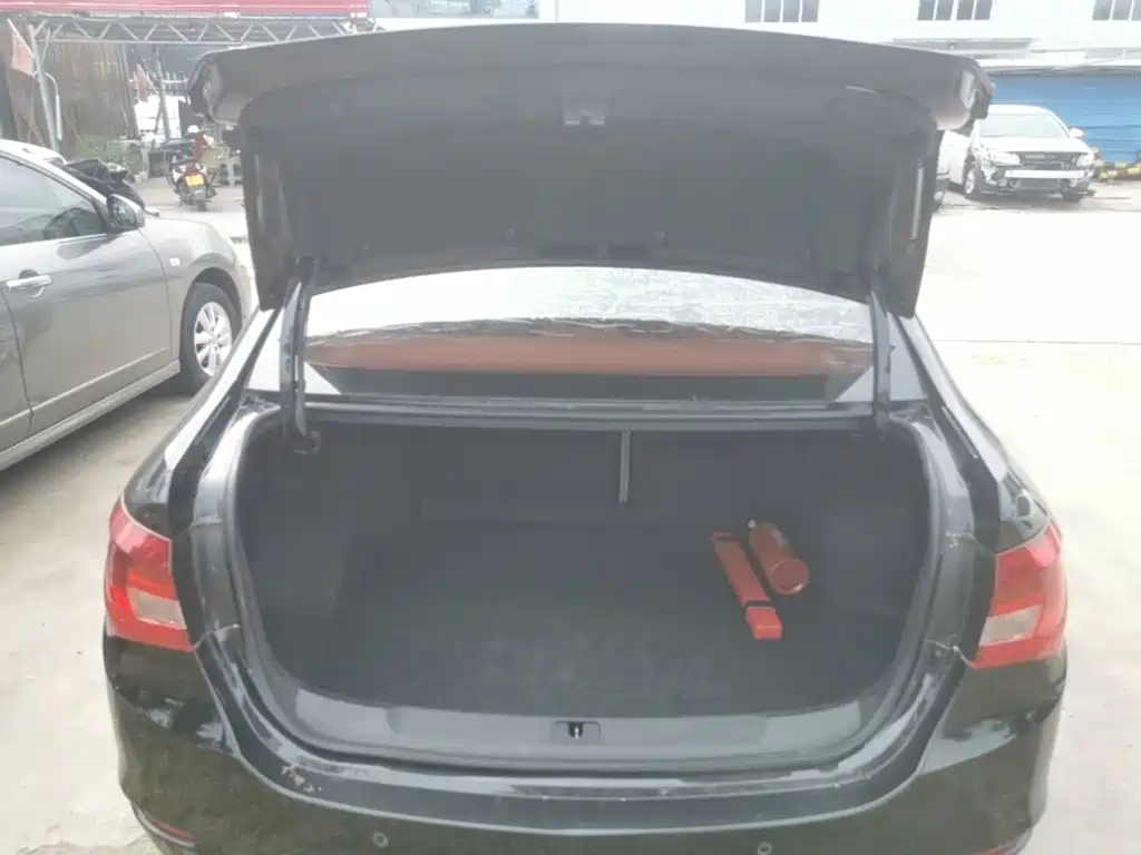 Buick Excelle — миниатюра 19