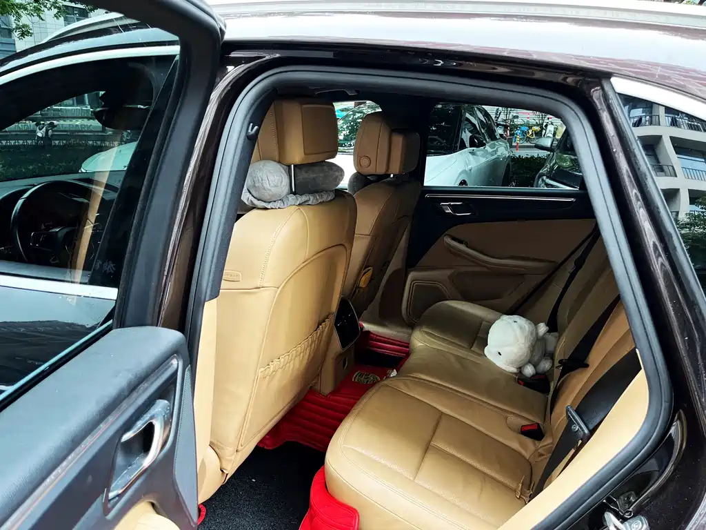 Porsche Macan — миниатюра 15