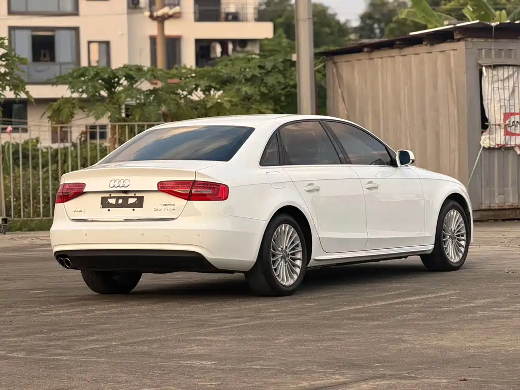 Audi A4L — миниатюра 20