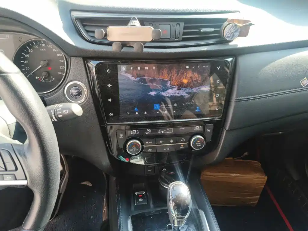 Nissan X-Trail — миниатюра 14