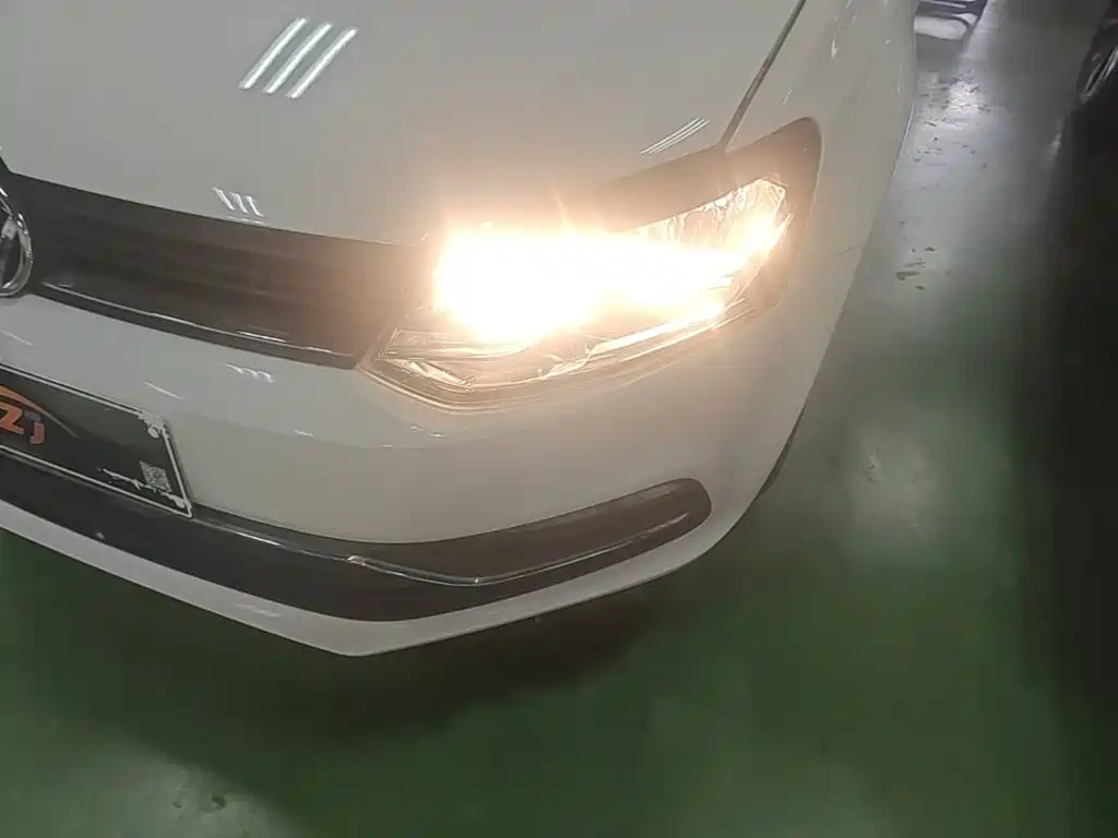 Volkswagen Polo — миниатюра 24