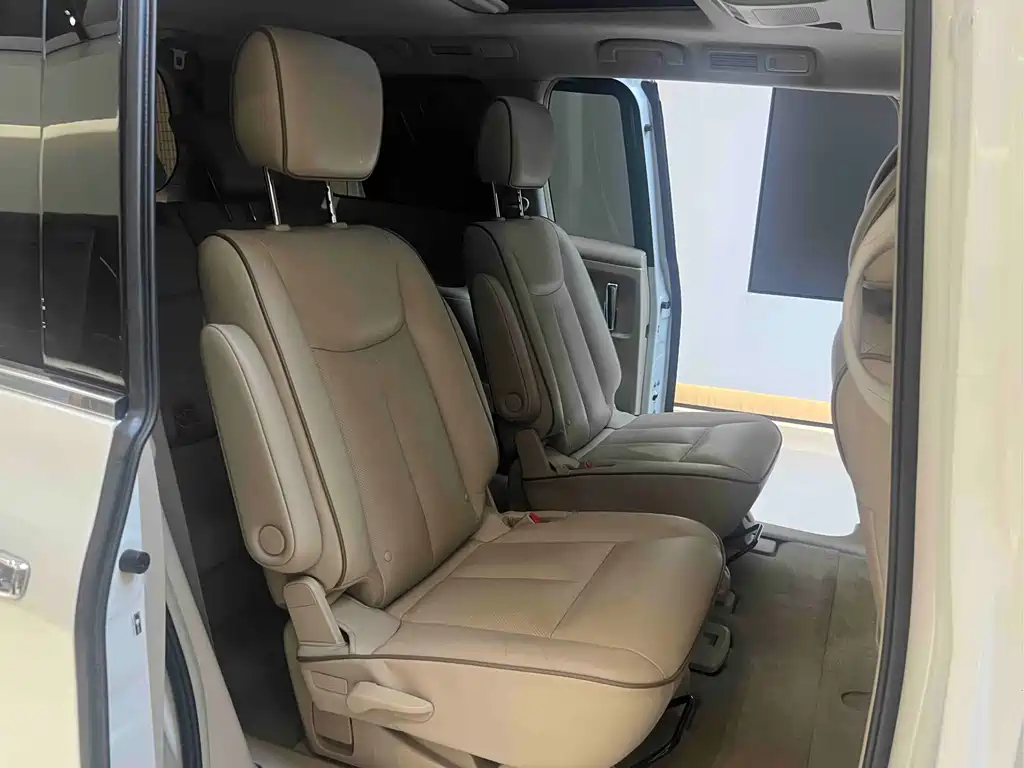 Nissan Quest — миниатюра 24
