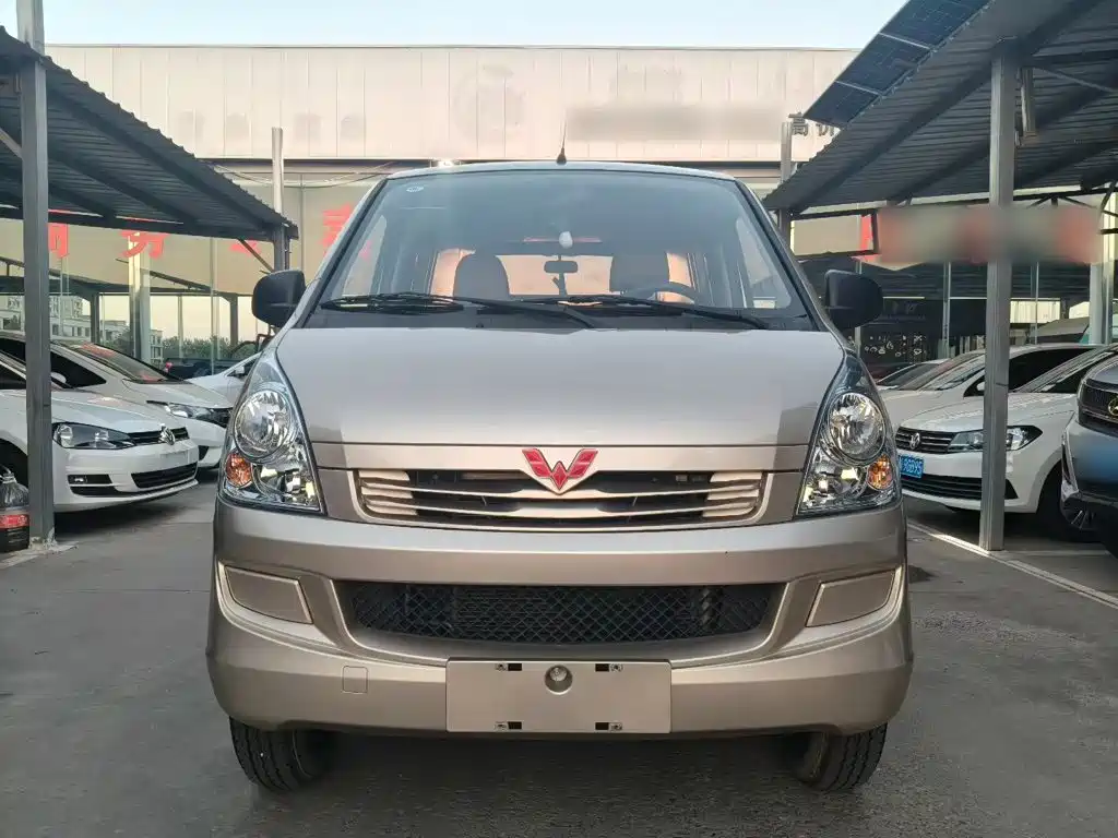 Wuling Rongguang S — миниатюра 3