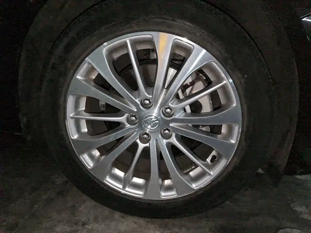 Buick LaCrosse — миниатюра 8
