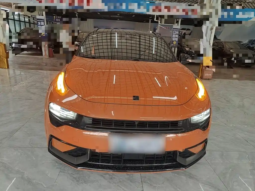 Lynk & Co 02 Hatchback — миниатюра 3
