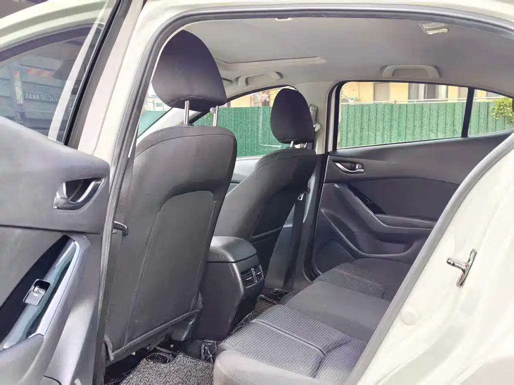Mazda 3 Axela — миниатюра 5