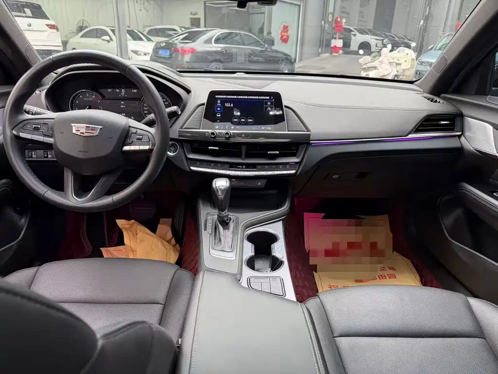 Cadillac CT4 — миниатюра 5