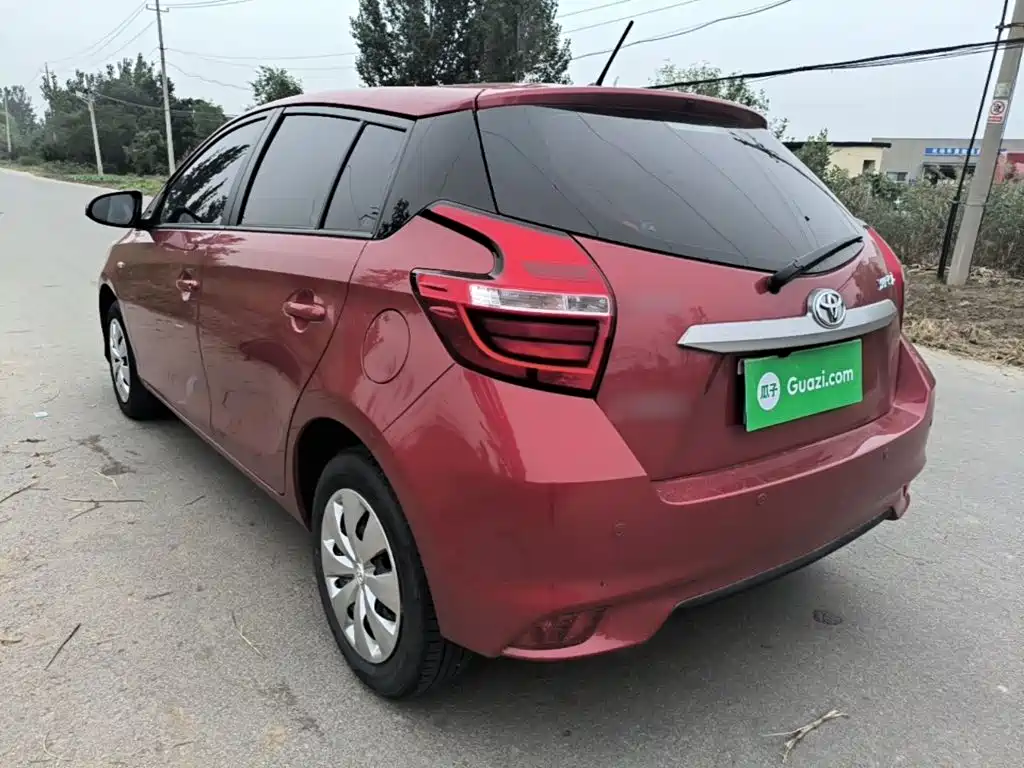Toyota Yaris L — миниатюра 5