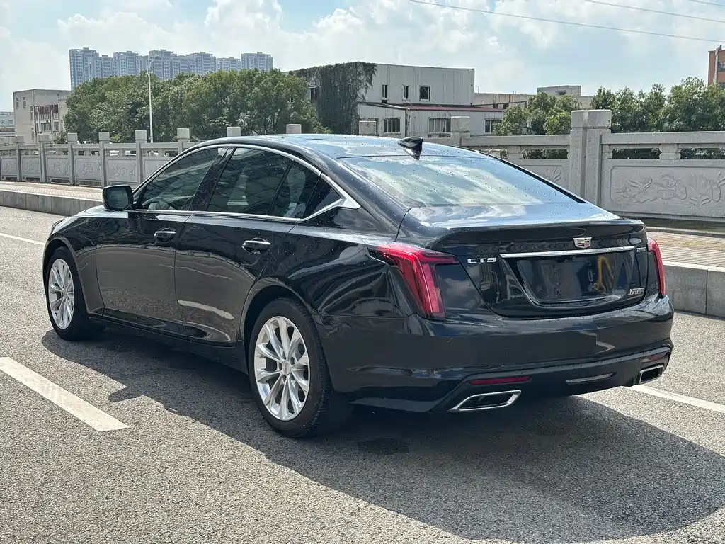 Cadillac CT5 — миниатюра 8