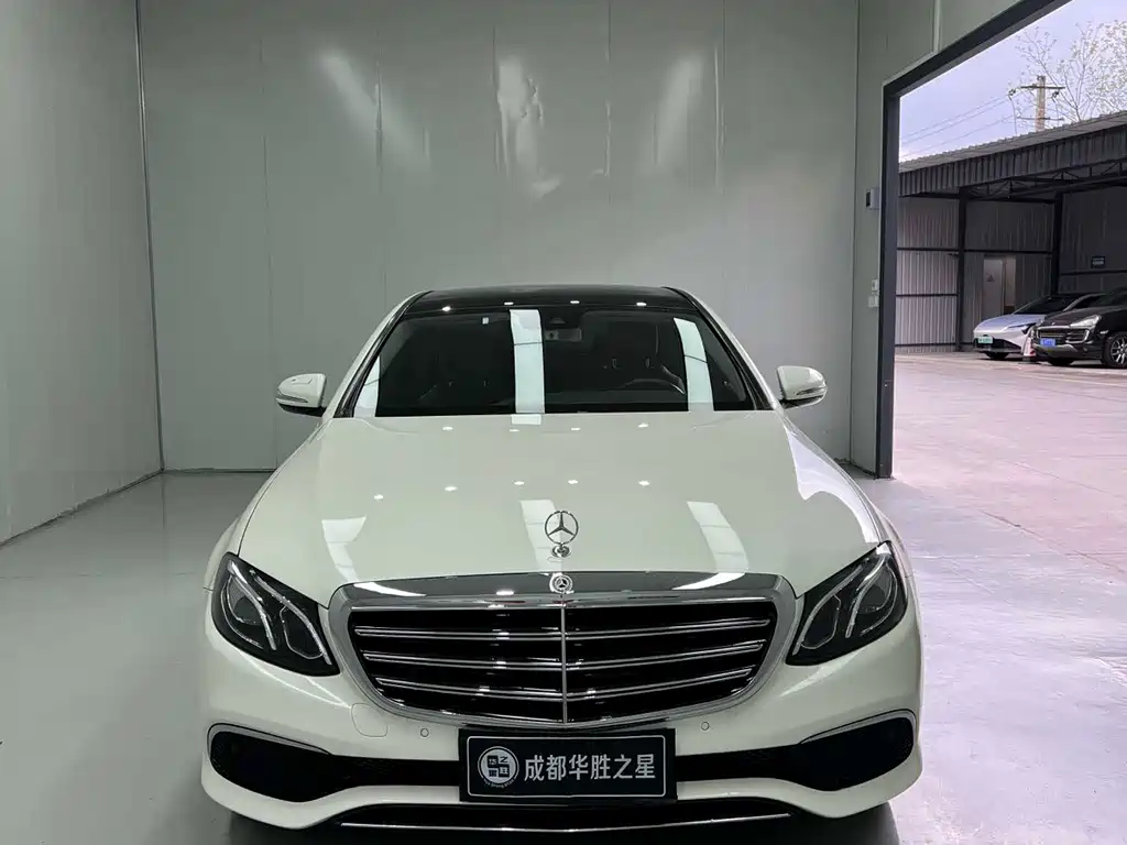 Mercedes-Benz E-Class — миниатюра 10